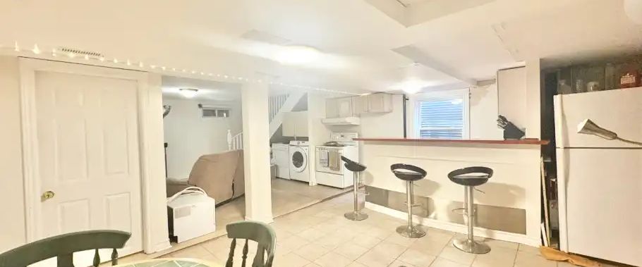 2-1221 Meadowlands Dr, Nepean, Ontario K2E 6K2 | 1221 Meadowlands Drive, Nepean - Photo 1