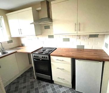 43 The Roddens, BT401QL, Larne - Photo 2