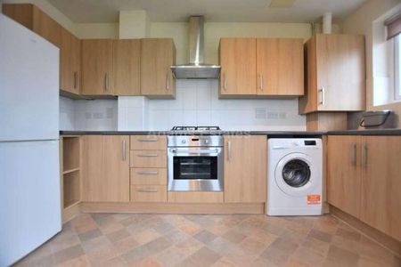 Kennet House, Regis Park Road, Reading, RG6 - Photo 4