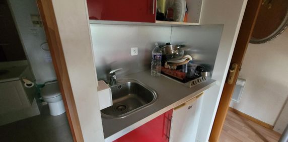 Location Appartement 1 pièce 12m² LILLE 59800 - Photo 2