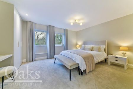 4 bedroom semi-detached house to rent - Photo 4