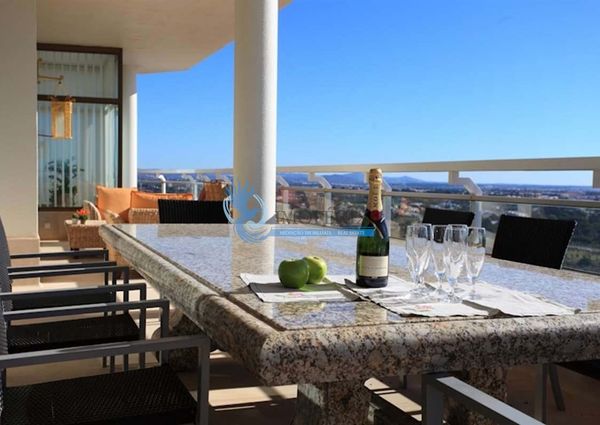 Apartamento T4 em Faro