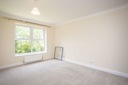 Available unfurnished from 23/03/2027 - Photo 2