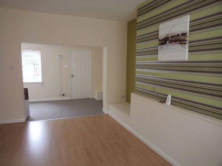 3 bedroom terraced house to rent - Photo 2