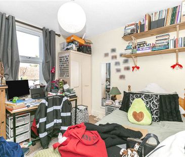 Egham Hill, Egham, Surrey, TW20 0BG - Photo 4