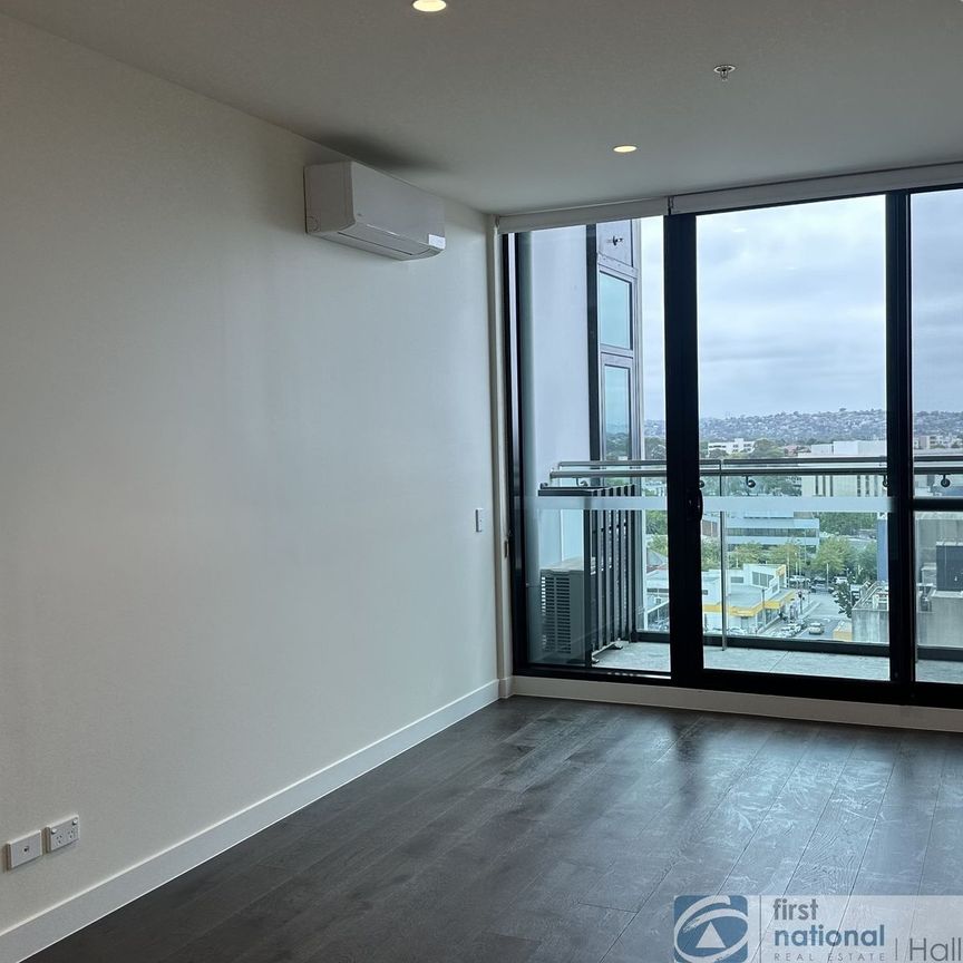 Welcome to THE LONSDALE - Photo 1