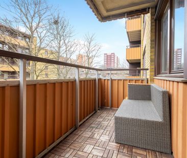 Helsingforsgatan, Kista - Photo 4
