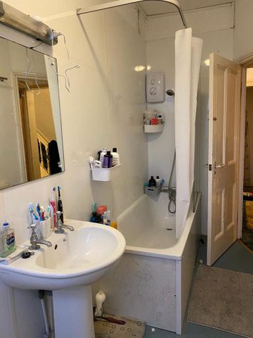 5 bedroom house to rent - Photo 2