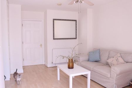 2 Bed Flat, Wimbledon, SW19 - Photo 5