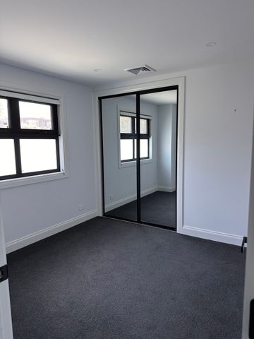 Avondale Heights - Photo 4