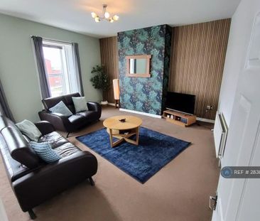 3 bedroom maisonette to rent - Photo 1