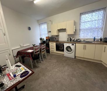 3 bedroom maisonette to rent - Photo 6