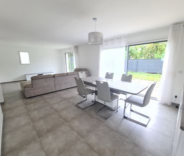 Location Maison 6 pièces 151m² VILLIERS SUR ORGE 91700 - Photo 2