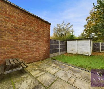 3 bedroom terraced house to rent - Photo 3