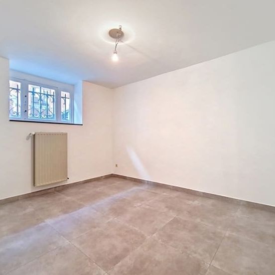 Appartement te huur - Photo 1