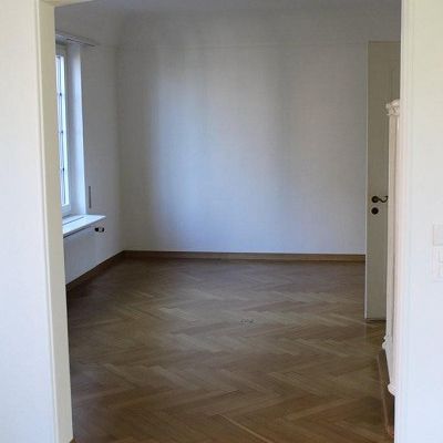 Charmantes Einfamilienhaus mit Blick über die Stadt Zürich - Photo 1