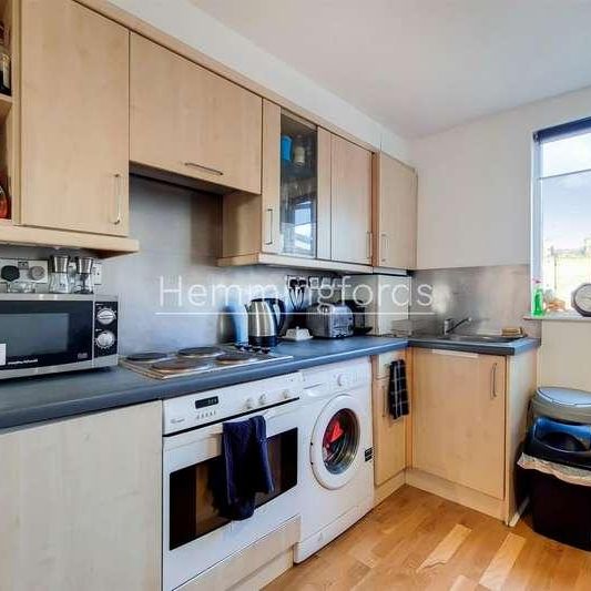 Essex Road, Angel, N1 - Photo 1