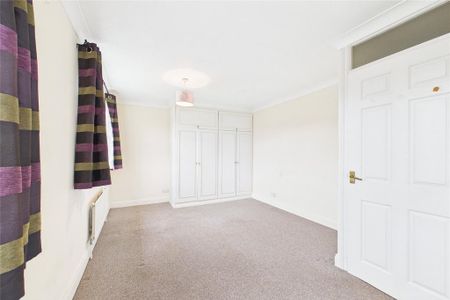 4 bedroom detached house to rent - Photo 4