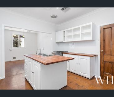 Character Charm! - Photo 4