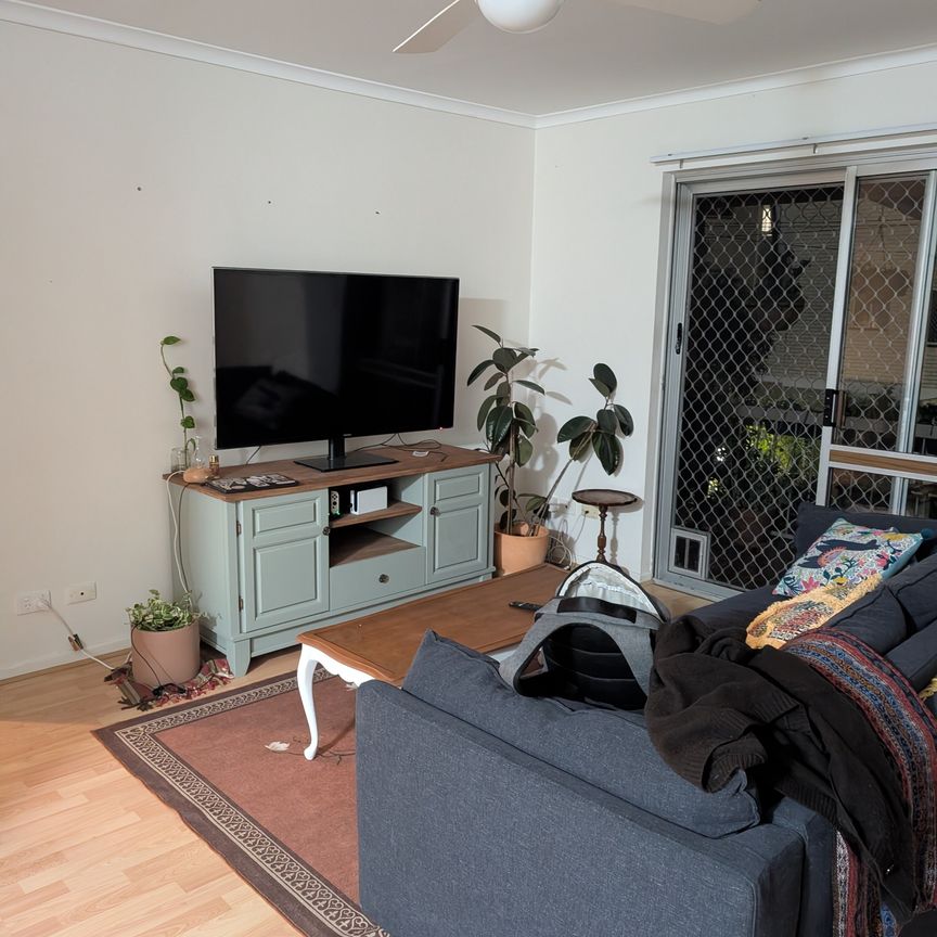 Coorparoo - Photo 1