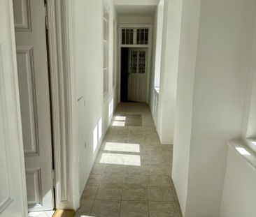 Wunderschöne Altbauwohnung in denkmalgeschütztem Haus nahe Schottentor - Foto 5
