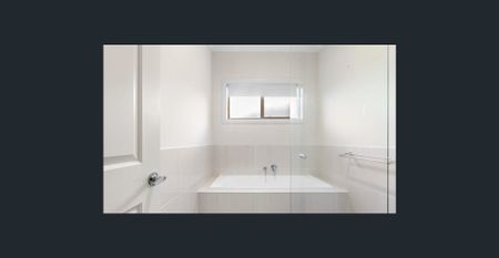 Low Maintenance Living In Royal Park - Photo 5