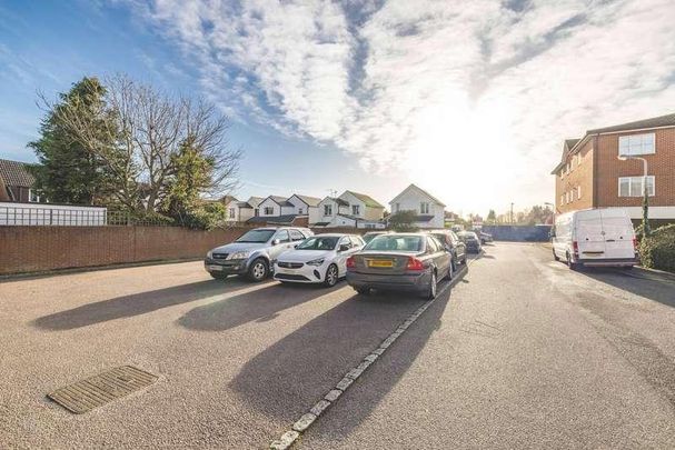 Lundy Court, Bower Way, Cippenham, SL1 - Photo 1