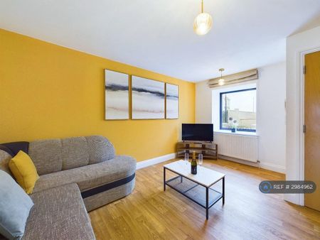 2 bedroom terraced house to rent - Photo 2