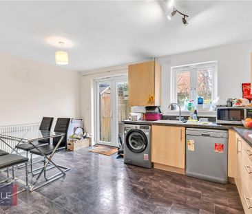 5 bedroom terraced house to rent - Photo 4