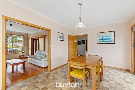 Three Bedroom house In Bell Park - Photo 5