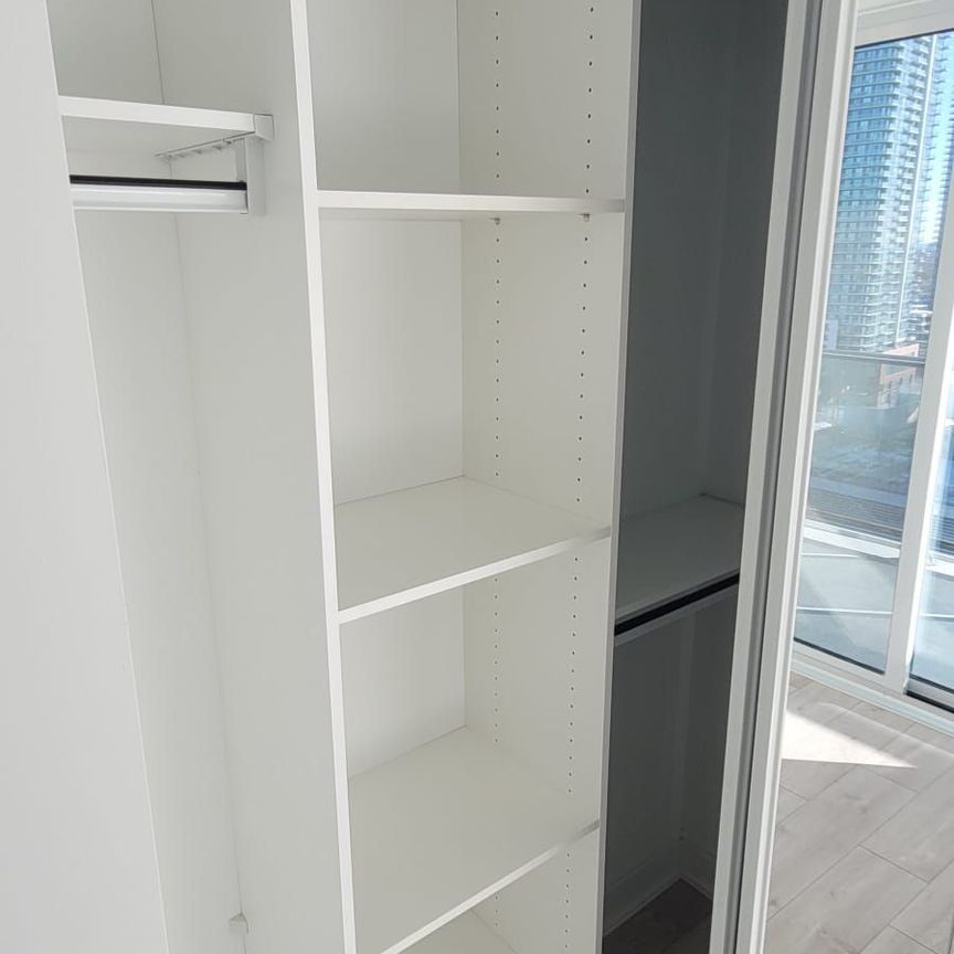 For Lease - 70 Annie Craig Drive Unit# 1407, Toronto, Ontario - Photo 1