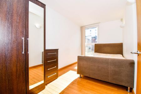 3 bedroom terraced house to rent - Photo 4