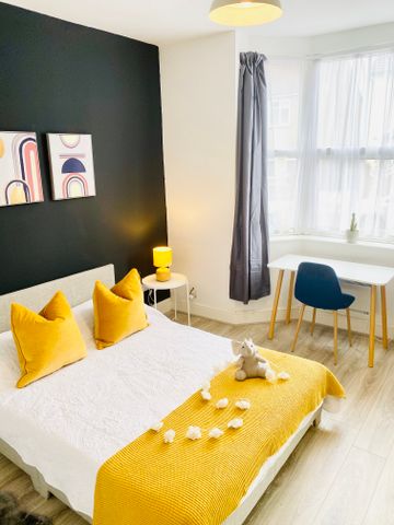 Vicarage Road 92VICR - Room 6 - Photo 4