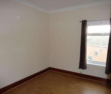 Lake Lock Road, Stanley, Wakefield, West Yorkshire, WF3 - Photo 4