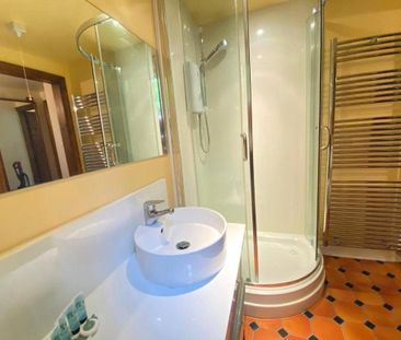 2 bedroom barn conversion to rent - Photo 1