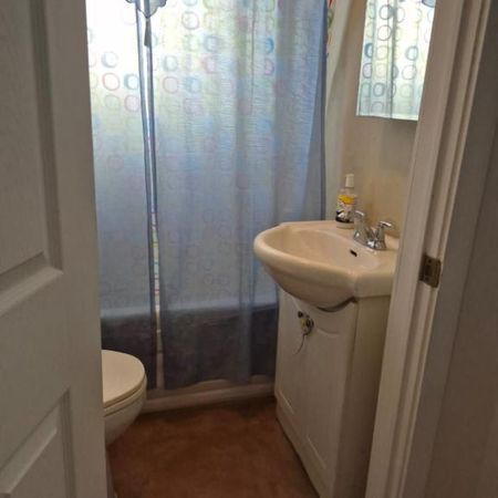 Logement 51/2 au premier étage d’un duplex à louer - Photo 3