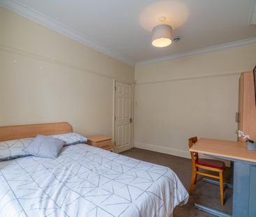 39 Siward Street - Photo 5