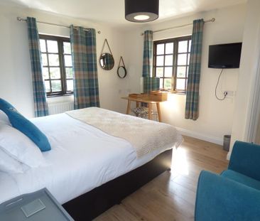 2 bedroom semi-detached bungalow to rent - Photo 6