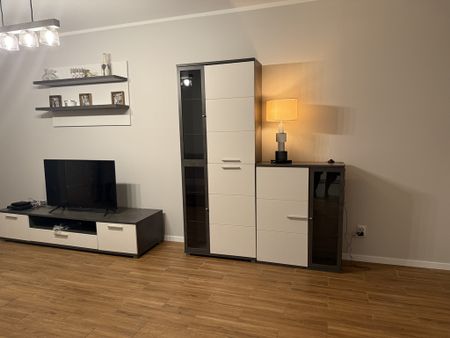 Stare Miasto ustawna kawalerka 44 m2 ,piwnica ! - Photo 4