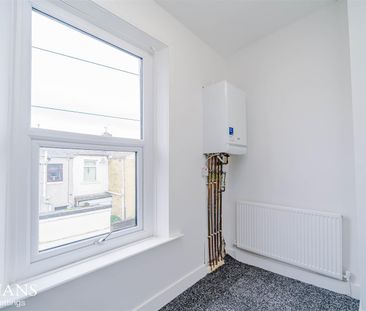 Lower Barnes Street, Clayton Le Moors, Accrington - Photo 1