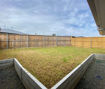 2/2 Pillar Street, Bellbird - Photo 1
