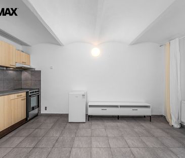 Pronájem bytu 1+kk 25 m² - Photo 2