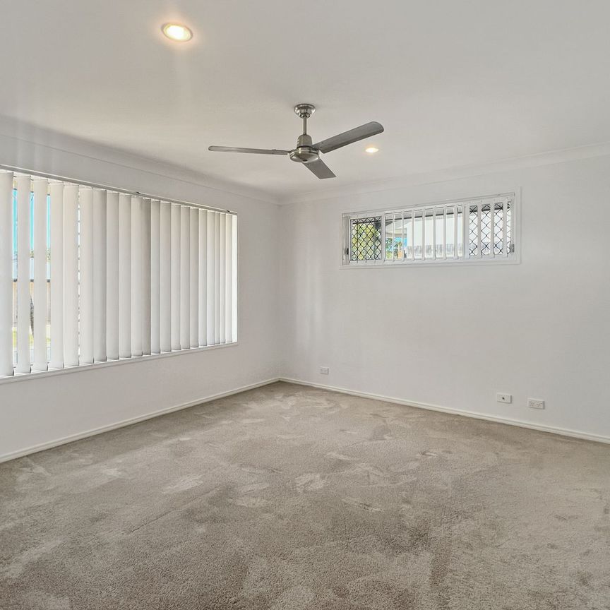 8 Rymera Crescent, 4154, Gumdale Qld - Photo 1