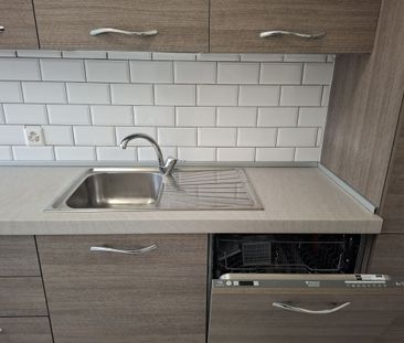 2.5-ROOM APARTMENT WITHIN WALKING DISTANCE OF THE CENTER - Photo 4