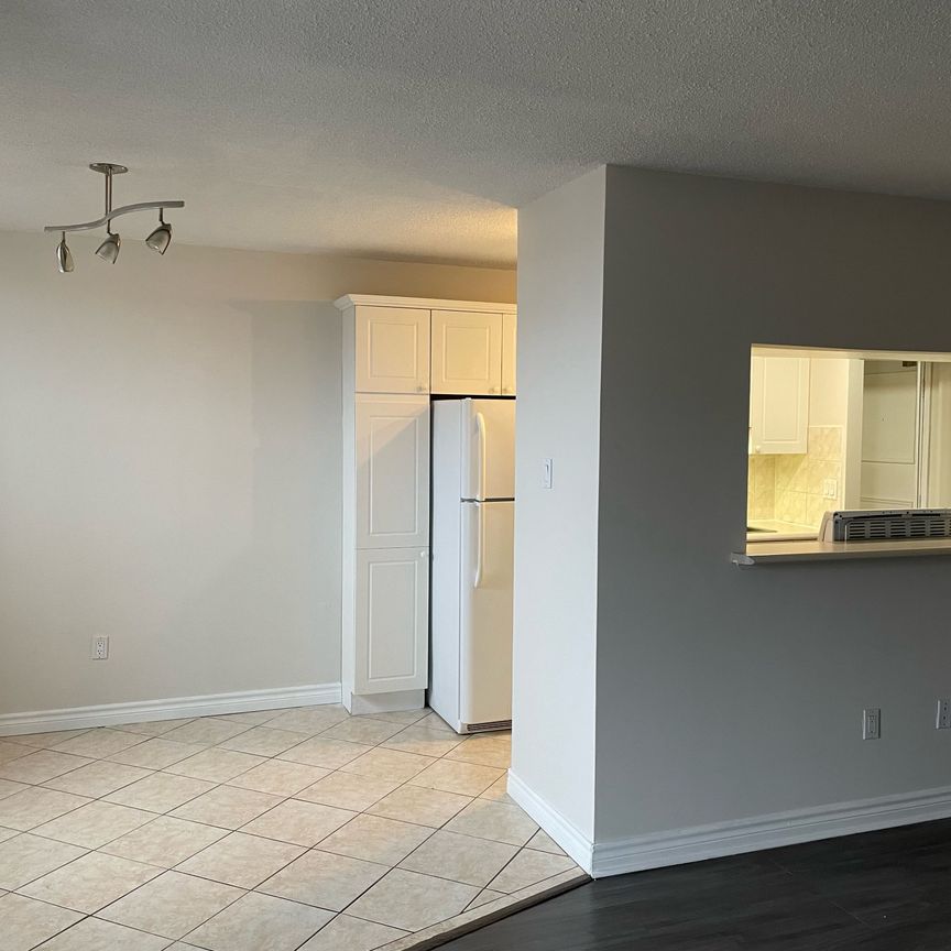 For Lease - 1950 Main Street Unit# 1003, Hamilton, Ontario - Photo 1