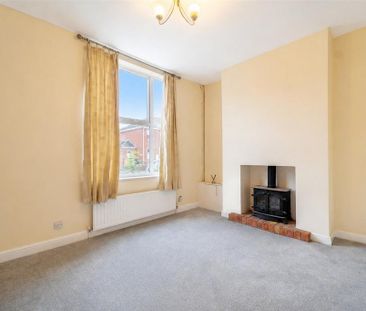4 bedroom terraced house to rent - Photo 2