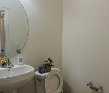 For Lease - 571 Sixteen Mile Drive, Oakville, Ontario - Photo 5