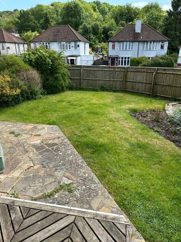 4 bedroom semi-detached house to rent - Photo 3