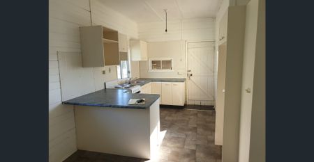 Cosy 2 bedroom cottage with ramp access - Photo 5