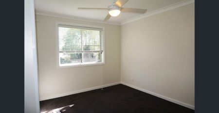 NEWLY RENO'D 3 BED 1 BATH HOME AVAIL 10TH OCT - Photo 4